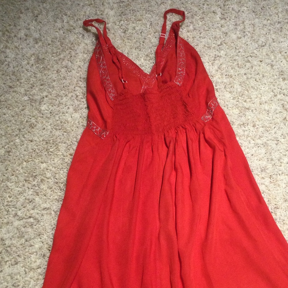 Red Sundress - Picture 2 of 3